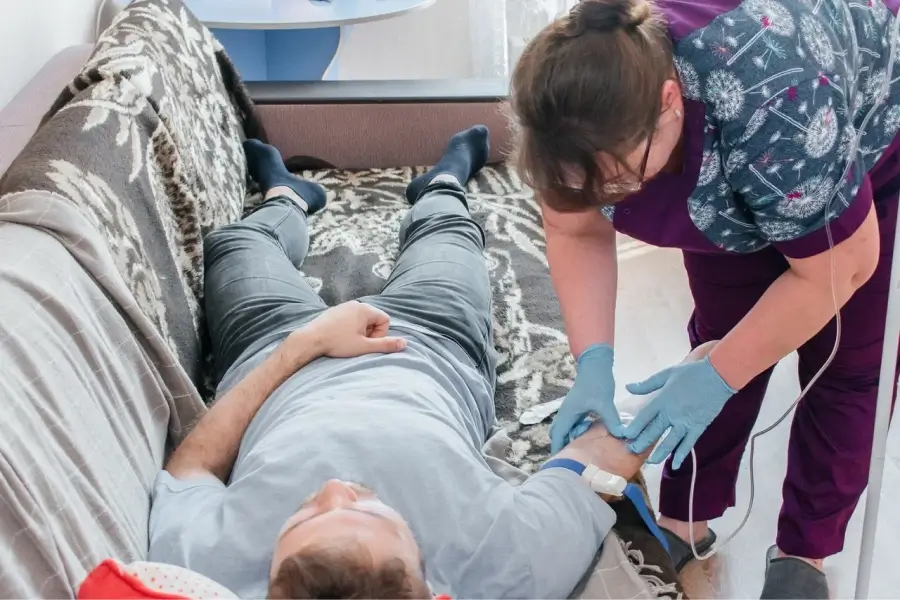 Срочный вывод из запоя в Белогорске: быстро, недорого